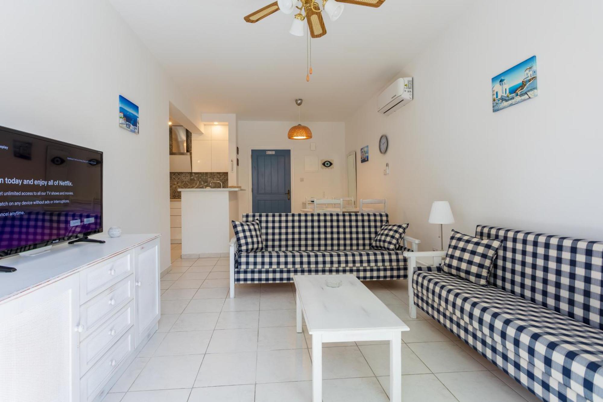 Regina Gardens Lovely Apartment Paphos Buitenkant foto