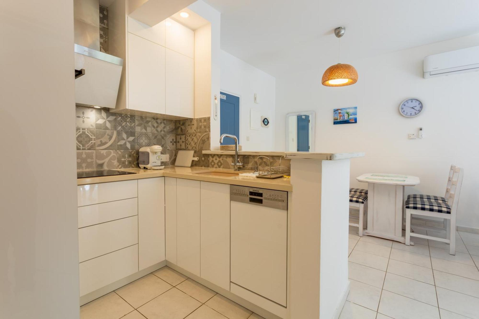 Regina Gardens Lovely Apartment Paphos Buitenkant foto