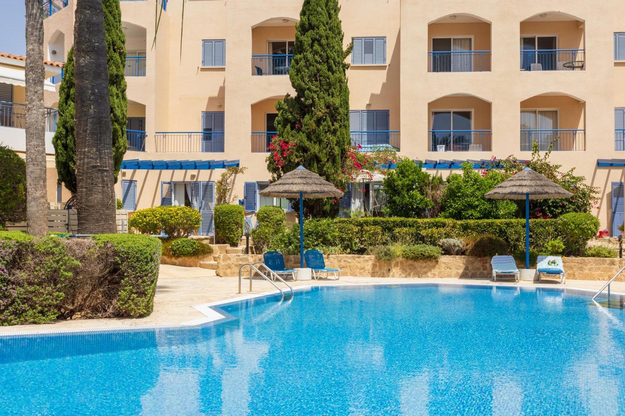 Regina Gardens Lovely Apartment Paphos Buitenkant foto