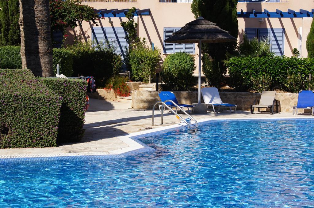 Regina Gardens Lovely Apartment Paphos Buitenkant foto