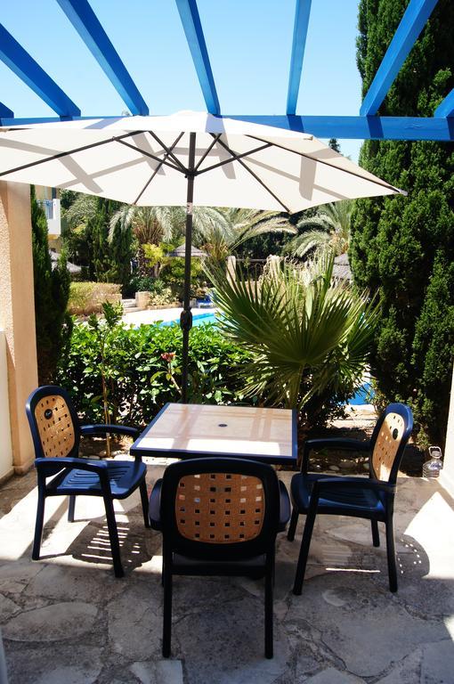 Regina Gardens Lovely Apartment Paphos Buitenkant foto